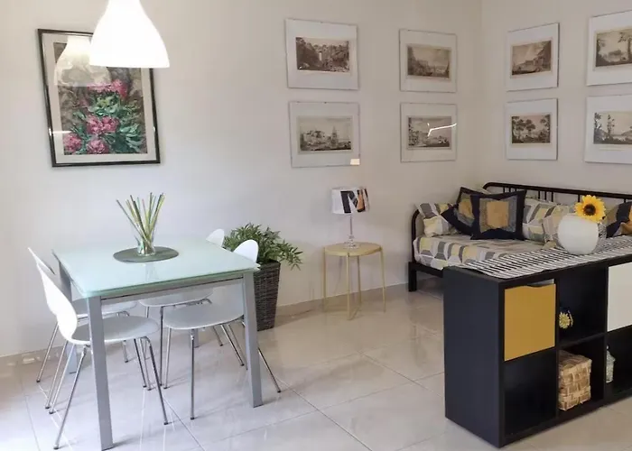 Stare A E Raggiungere Splendidi Dintorni Неаполь