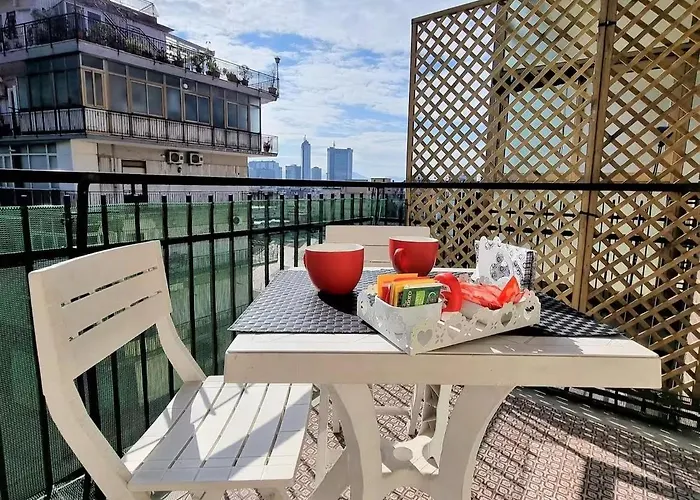 Stare A E Raggiungere Splendidi Dintorni Neapol